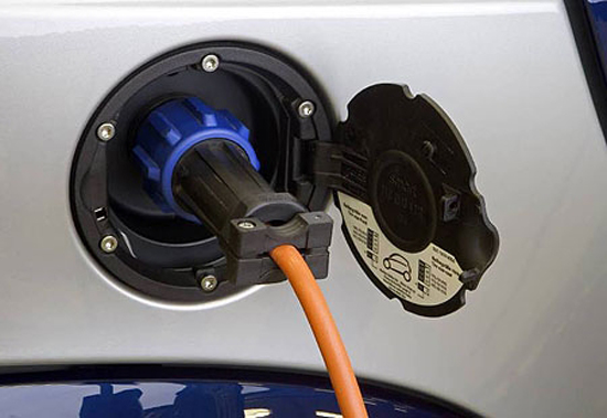 Study: Federal Incentives Vital for Alt-Fuel Cars Future