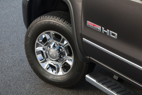2015 GMC 2500 All Terrain Unveiled - Not an Off-Road Pickup