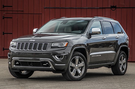 2014-Jeep-Grand-Cherokee-V8-Overland-front-three-quarters