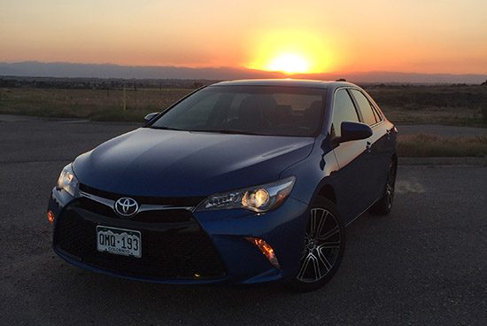 Review: 2016 Toyota Camry SE Special Edition Blends Sporty with Practically
